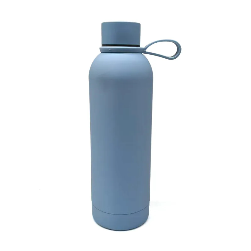 Спортско шише со вода